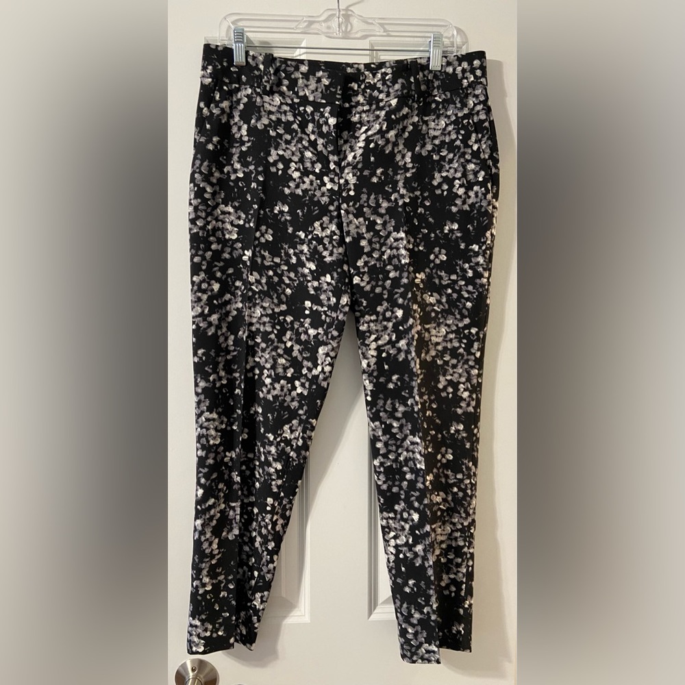 Ann Taylor Petite Black & Grey Floral Straight Leg Dress Pants - Size 10P